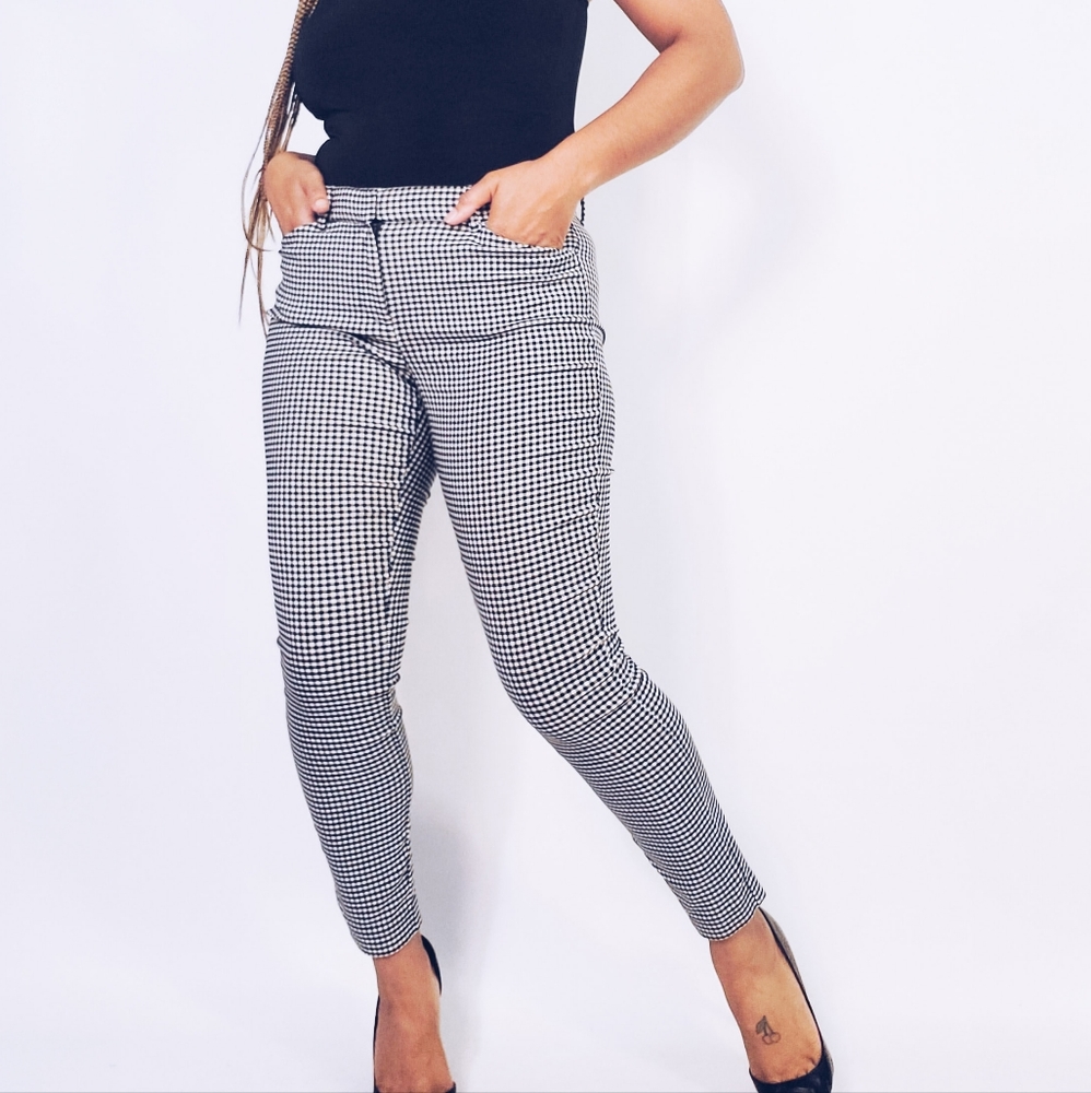 GAP Plaid Pants - Picture 2 of 5